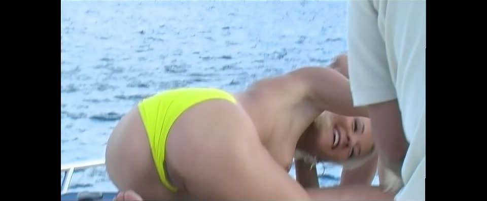 Pack de lujoLara Stevens - Black Label 50 Ibiza Sex Party (Bonus)