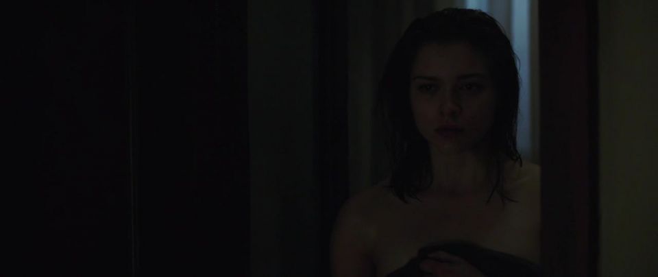 Sophie Cookson - The Crucifixion (2017) HD 720p!!!