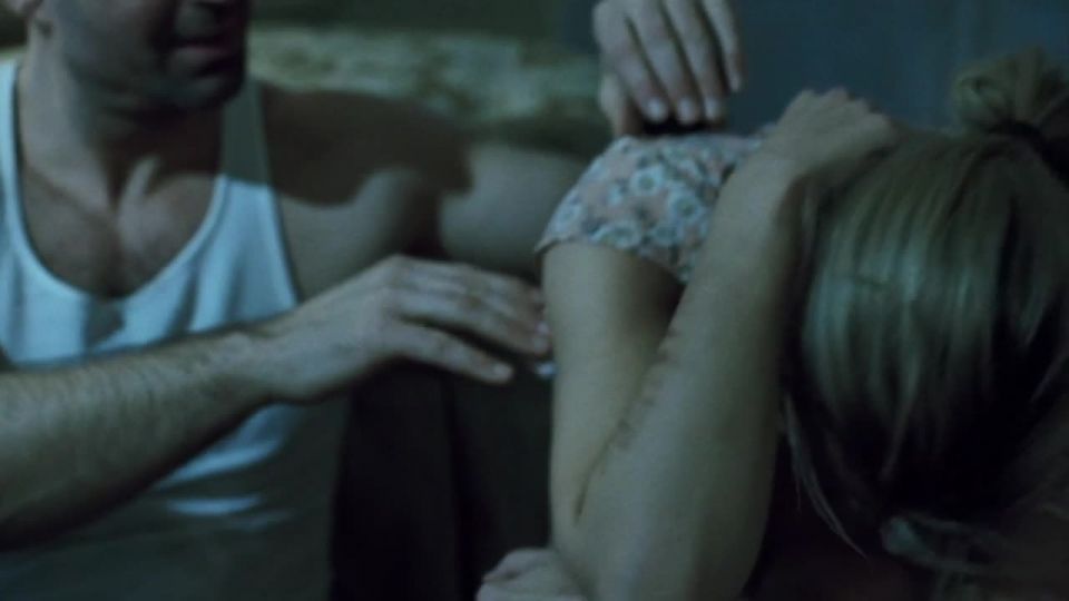 Maria Bello – Descargando Nancy (2008) HD 720p!!!