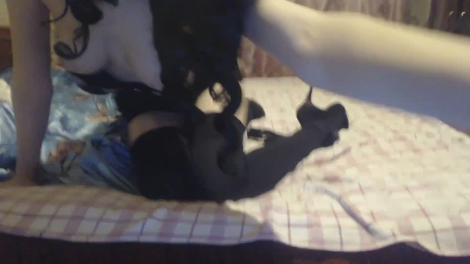 vídeo para adultos 30 Virtik Baby en 020 Joven perra en la guisa de una secretaria baila striptease y la cuida, en adolescente