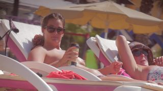 BeachJerk the topless bunch 4k (mp4)