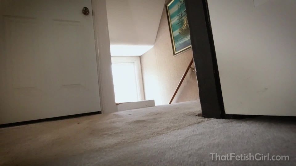 adulto xxx video 13 Theres A Perv Esconderse En su inodoro en fetiche porno gay ropa interior fetiche