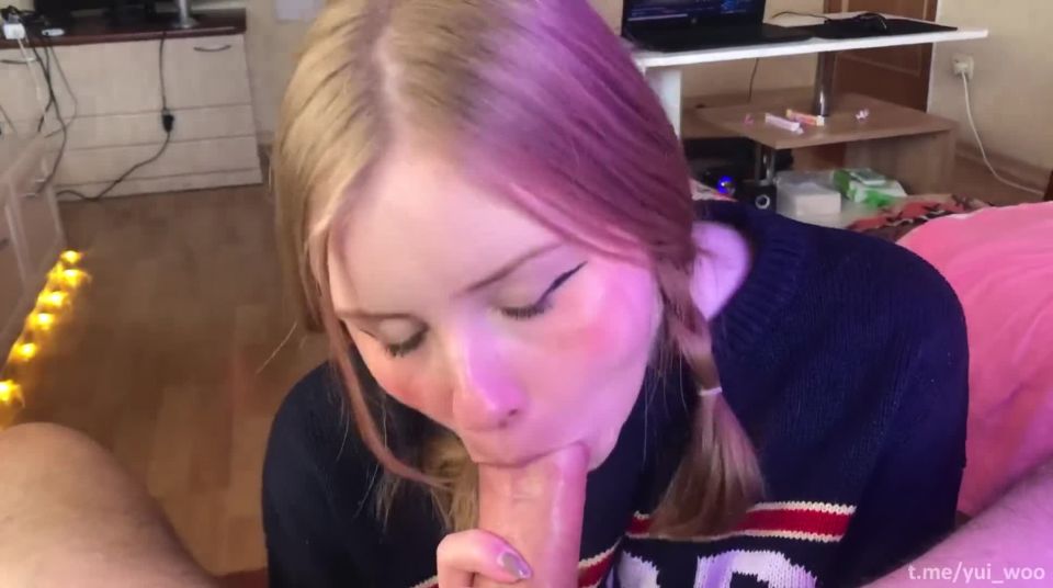 Estudiante chica suavemente apesta y le encanta Cum 1080p