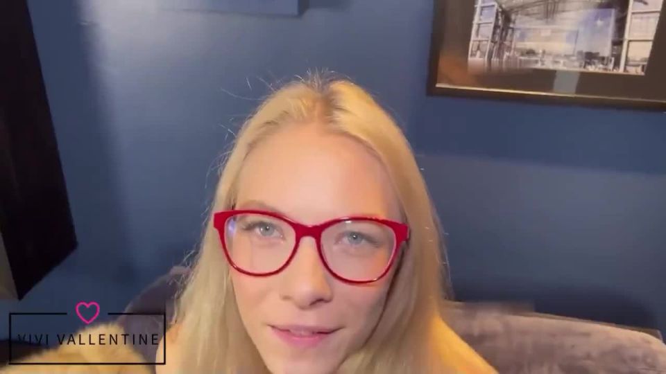 Vivi Vallentine - Hotelfick mal anders 720P - Germany