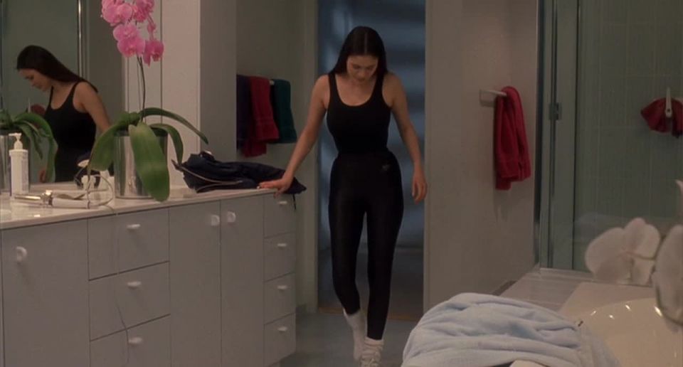 Charlotte Lewis, Susan Wood – Fuerza Excesiva (1993) HDTV 720p!!!