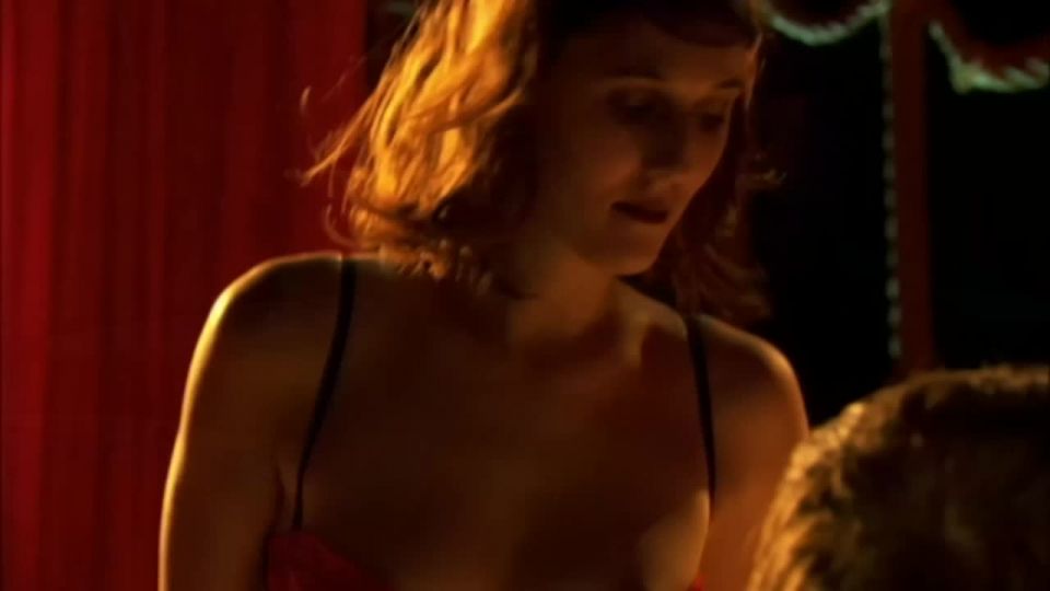 Emmanuelle Escourrou - Lady Blood (2008) HD 720p - (Celebridad porno)