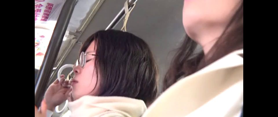 Commuter Bus Chaos: Tight Spaces & Unexpected Moments