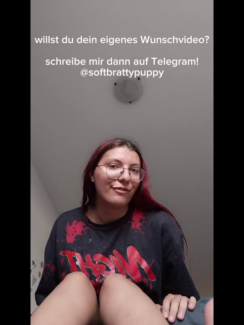 Softbrattypuppy - Fuß demütigung mit schmutzigen sohlen und stinkenden füßen 720P - Amateur