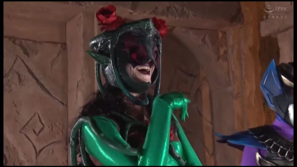 [waranlov.com]  - waranlov | giga heroine, cosplay, コスプレ, superheroine, 女子プロレス, wrestling