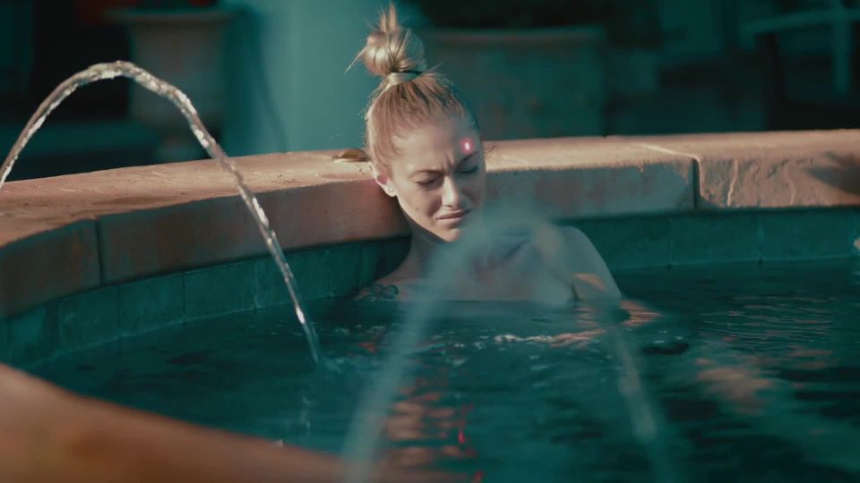 Rebecca Tarabocchia - La Insurrección (2020) HD 1080p - (Celebrity porn)