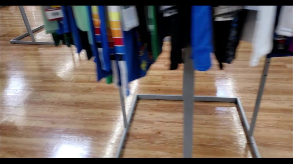 Mexican_milf_upskirt