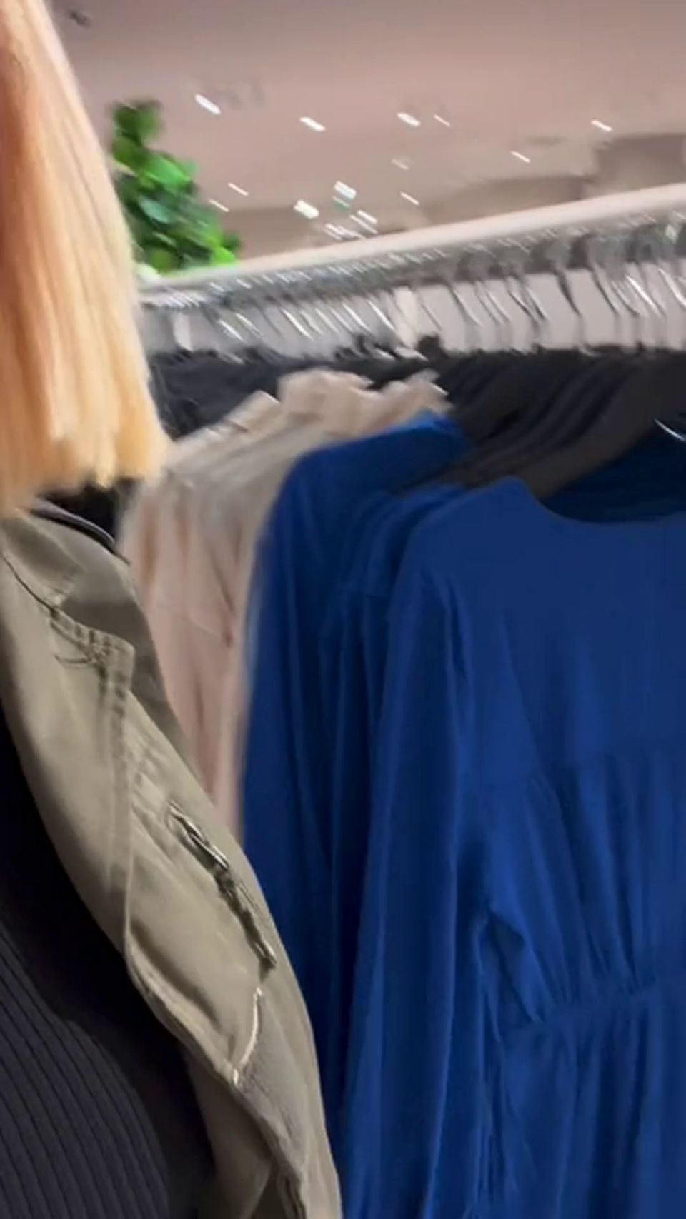 Margotdulac 53320570 video 2023-06-11 20-01