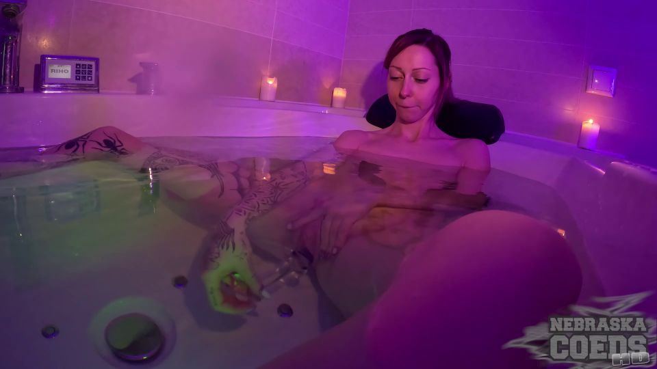 2024-11-25 Bleika 1080p - Nebraska Coeds - 2024