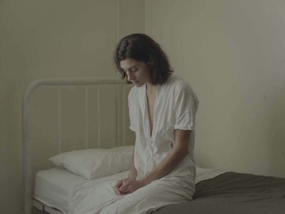 Hannah Gross, Lowell Hutcheson - La Montaña (2018) HD 1080p!!!