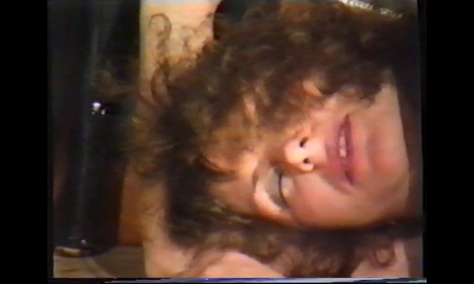 Kami Robertson - Un castigo duro Inglés - nalgas Qu...