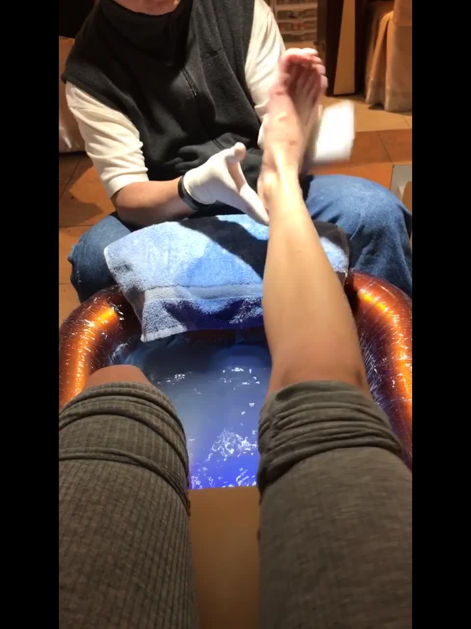 footbaddie-07-12-2018-4015564-You wish you could scrub my feet don t y ...