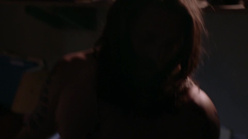 Scarlett Burke – Reino Animal s02e04 (2017) HD 1080p!!!