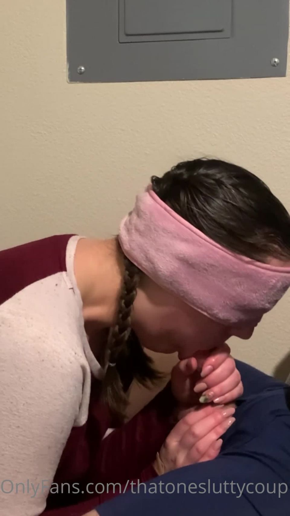 Thicc booty - thatonesluttycouple () Thatonesluttycouple - we are both fully vaxed and life has calmed down a ton for us we are extremely e 27-05-2021