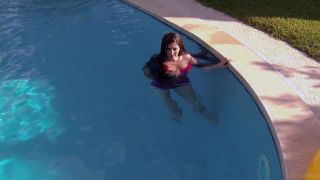 Sabrina Deep Sabrinadeep - water sports make me wish the summer was already here 14-01-2020