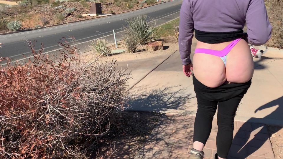 OnlyFans.com - Maitresse Madeline Marlow - Siterip - K2S () Pre - gaming for a session tonight so kind of me to