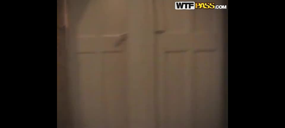 [SITERIP] CollegeFuckParties e110 5106 sd