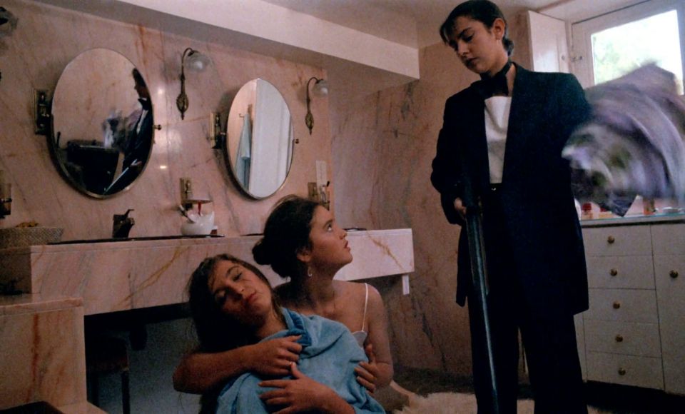 Adult Stars Duo: Marie-Isabelle, Natasha & Laurence Showdown