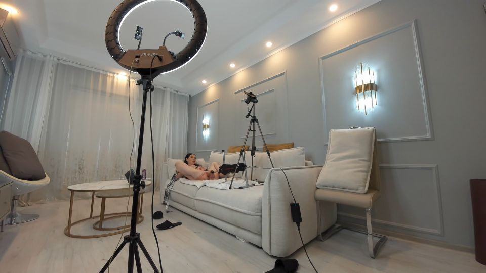 Tonnia - BTS MOM and SON After Apocalypse 2 FREE On My CLUB