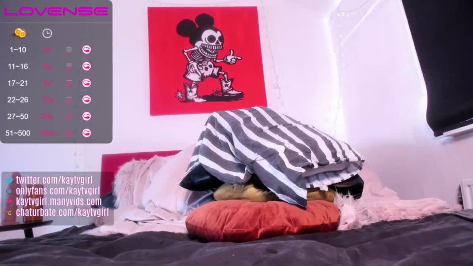 Shemale Webcams Video for April 18, 2022 – 19 Shemale!