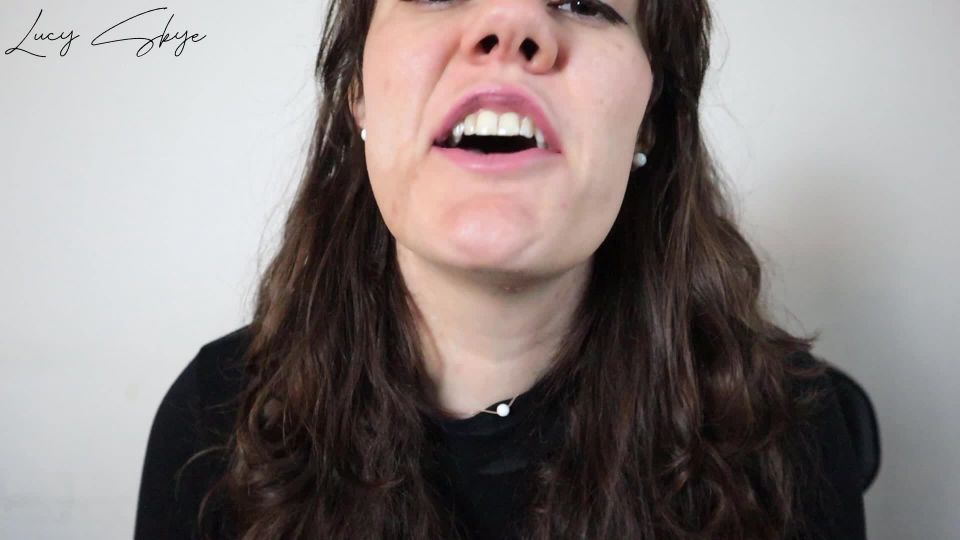 video 31 pies calientes fetiche fedom porno Lucy Skye – El gay Gene  Lucy skye