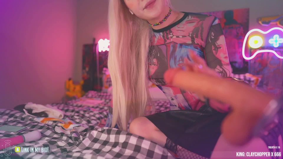 Shemale Webcams Video for November 30, 2020 – 04 Webcam!