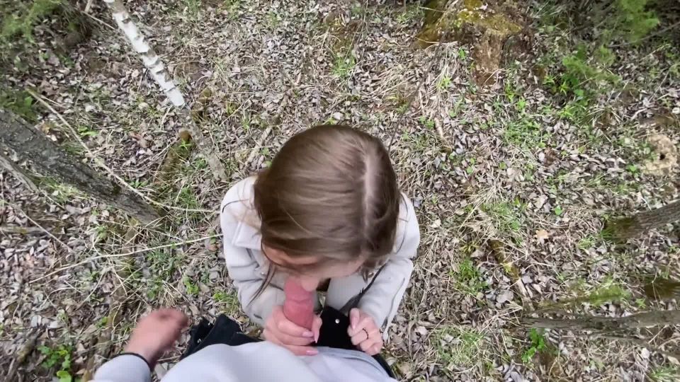 Otsosala V Lesu Pod Zvuk Ptits Riskovannyi Minet V Lesu 1080p