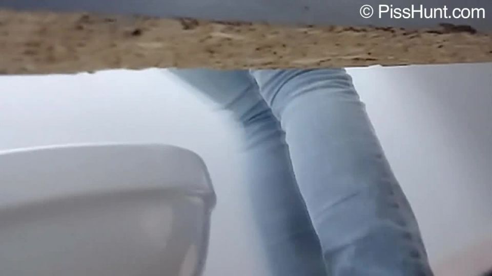 voyeur  PissHunt - 72  voyeur