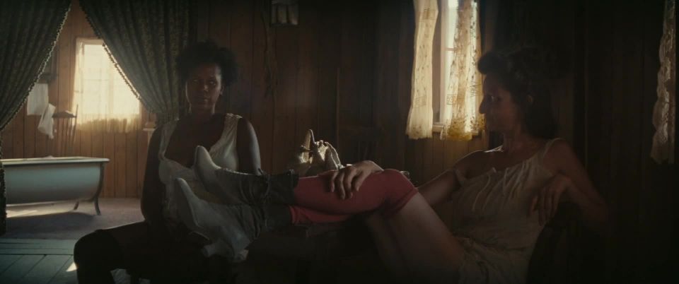 Laura Dern, Dalila Ali Rajah, etc - The Good Time Girls (2017) HD 1080p - [Celebrity porn]