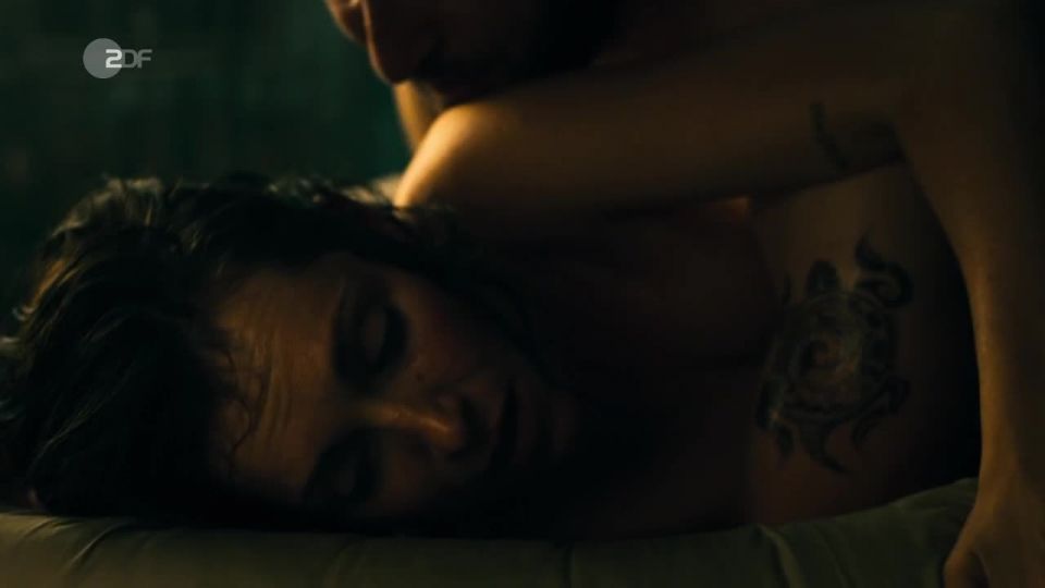 Sabrina Reiter - Spuren des Bosen s01e08 (2019) HD 720p - (Celebrity porn)