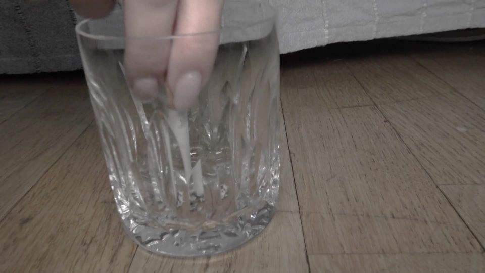 Dominika c sexy cigarette  / video on request