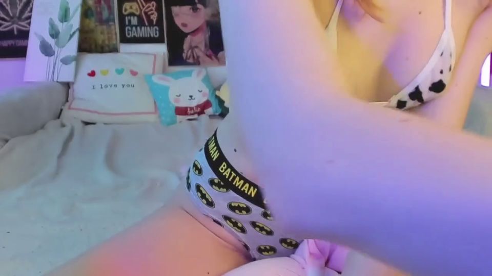 Tetas pequeñas te burlan con mi coño frotando 2