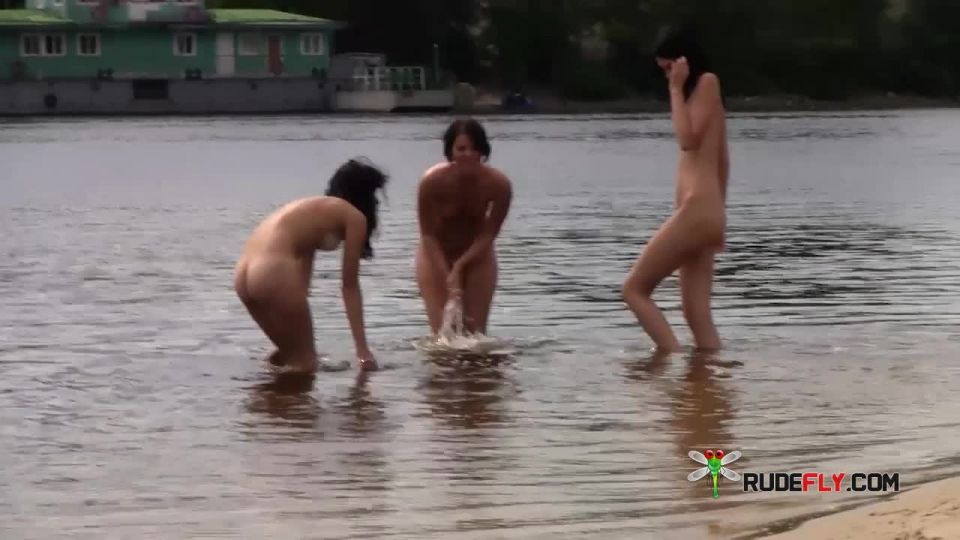 free xxx video 4 Nudist girl flashing at beach - hardcore - hardcore porn chubby hardcore porn