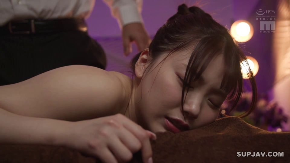 Reducing Mosaic MIDA-138 真っ白美ボディがオイルまみれでビクビクイキっぱ…恥ずかしい絶頂姿くっきりキメセクマッサージ 石川澪