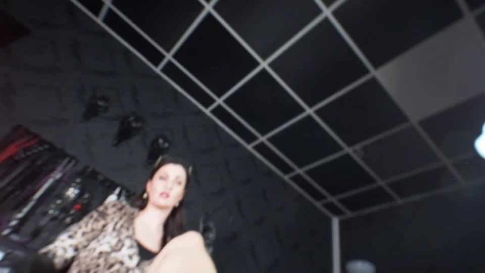 xxx video 42 GERMAN FEMDOM Lady Victoria Valente - Be my heels licker and foot kisser! Fully fashioned stockings and white extreme 6 inch mules - extreme - high heels porn merciless femdom