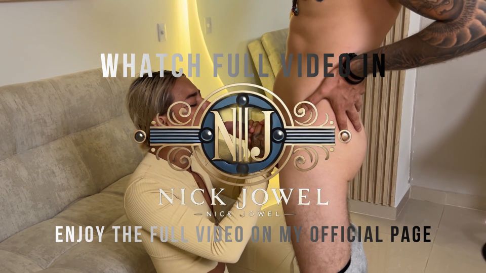 6265 Mi vecino viene a pedirme leche, y termino fucki...