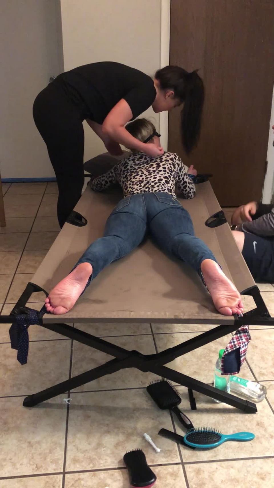 LegitTickling Carolyn Safewords(Fetish porn)