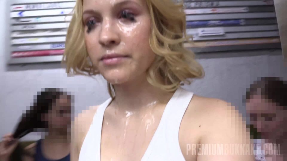 Porn online PremiumBukkake presenta Nikki Hill en 1 bits de soplete (MP4, FullHD, 1920×1080) ¡Ver online o descargar!