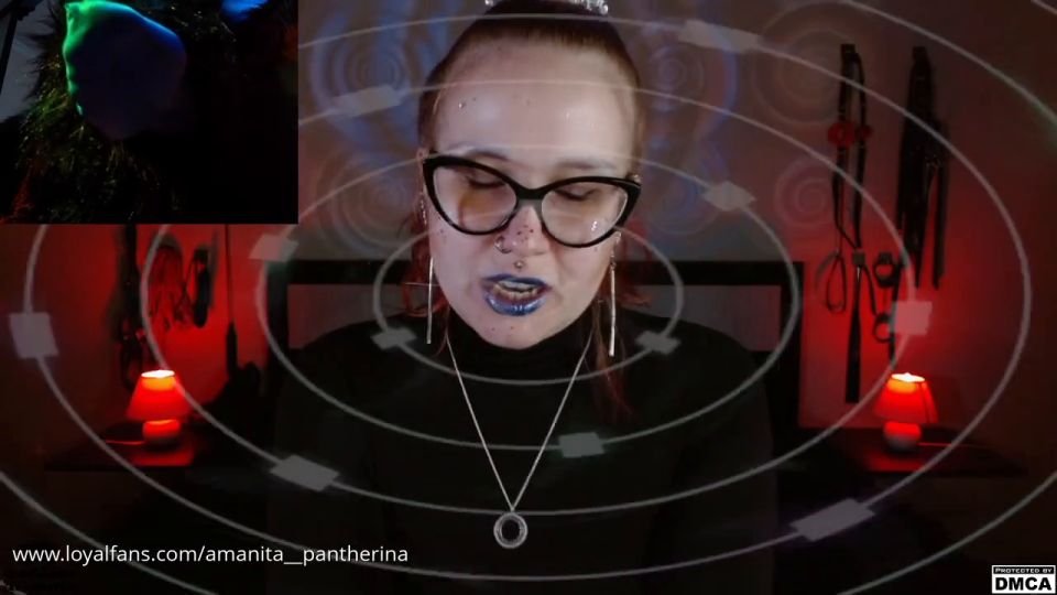 Diosa de la servidumbre Amanita – Degradada y atada