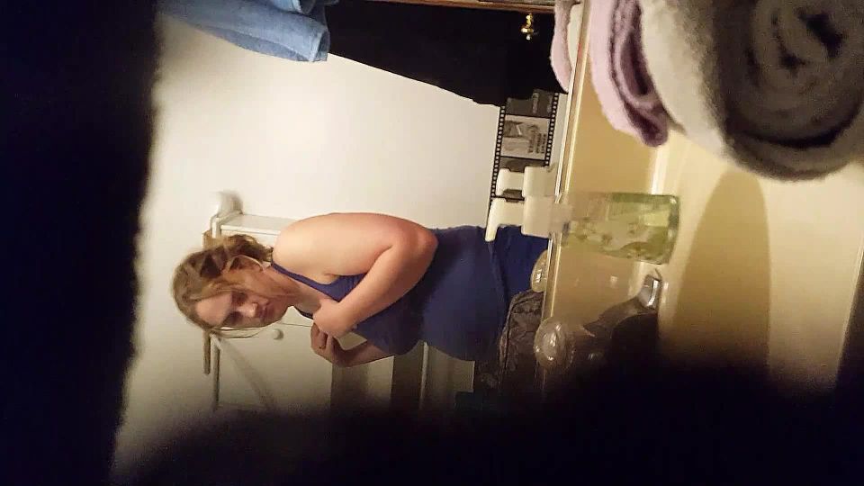 yummy_big_tits_ster_trim_1