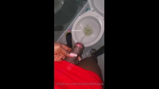 Thaysa Muneratti - munerattithaysa () Munerattithaysa - fa freddo per la pisciata caldissima 03-08-2021